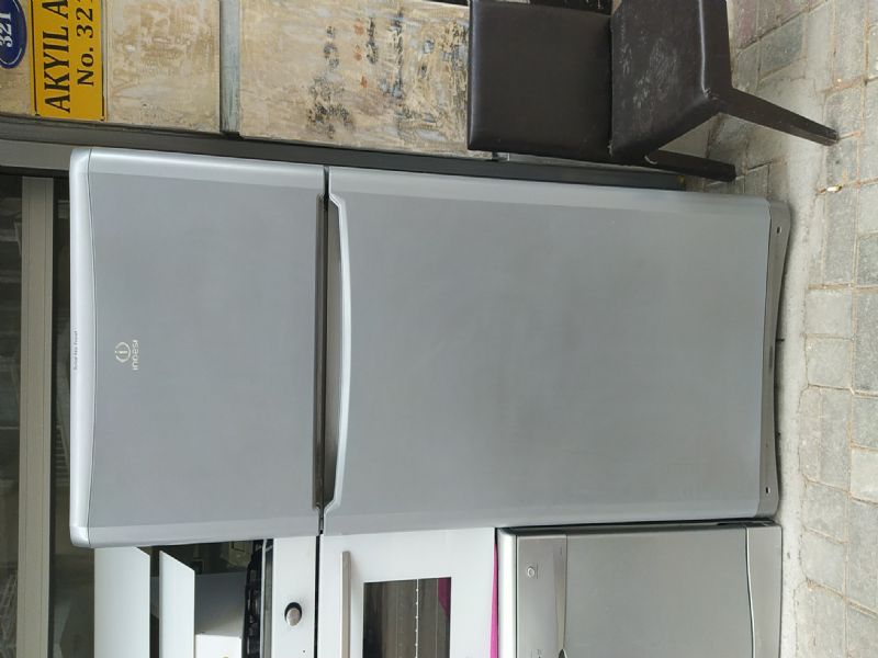 izmir spot karabağlar spotcu Buzdolabi-Indesit buzdolabı 